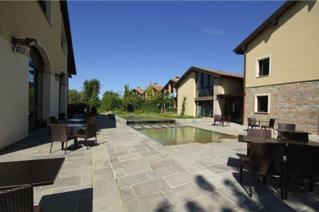Locanda Sant'Ambrogio Rivalta  Buitenkant foto
