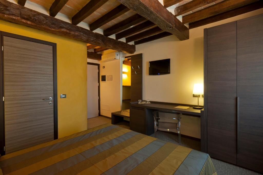 Locanda Sant'Ambrogio Rivalta  Kamer foto
