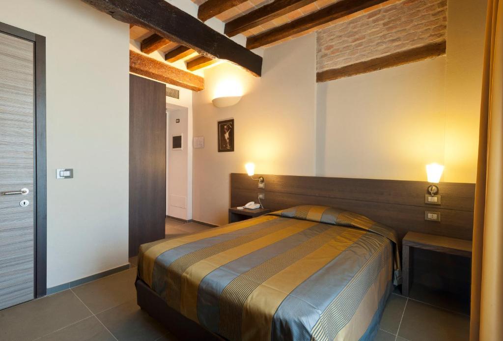 Locanda Sant'Ambrogio Rivalta  Kamer foto