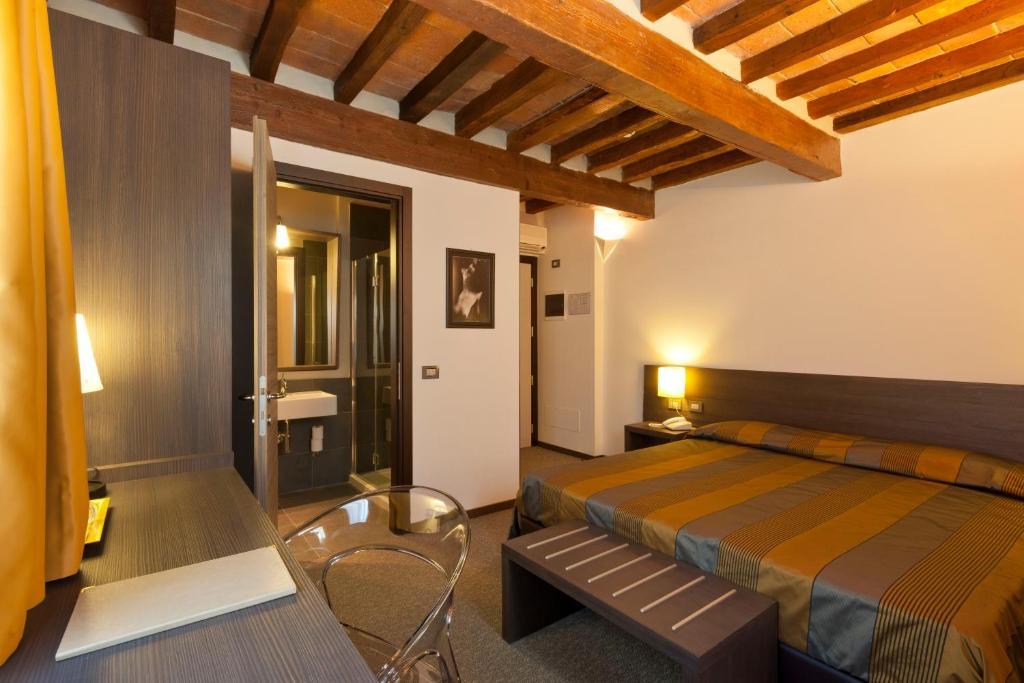 Locanda Sant'Ambrogio Rivalta  Kamer foto